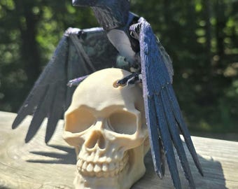 Articulated Raven with Skull stand 3d Printed
