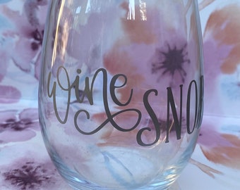 ArtVerse Katelyn Smith Nevada Love Watercolor 20 x 20 Indoor/Outdoor Pillows No UV Properties-Waterproof and Mildew Proof ArtVerse Katelyn Smith Nevada Love Watercolor 20 x 20 Indoor/Outdoor Pillows No UV Properties-Waterproof and Mildew Proof