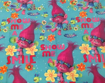 100/% Cotton Poppy By the 1//2 yard New Troll