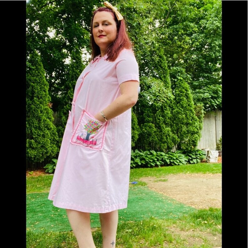 Vintage Pink Housecoat With Tree Embroidery Etsy