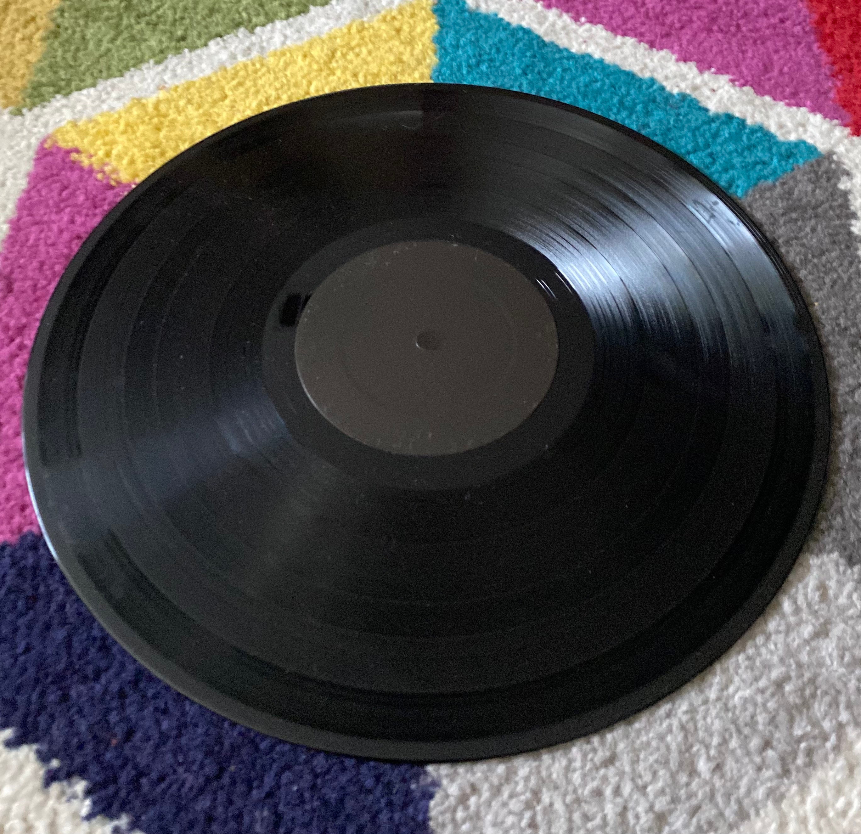 Record Props – Vinyl Record Display – Long Term Vinyl Record Display Tips