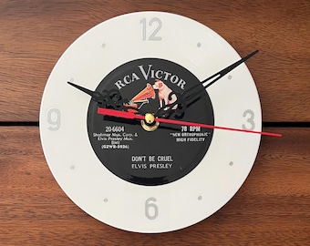 Platenklok: 7" wit vinyl Elvis Record Music Art Decor