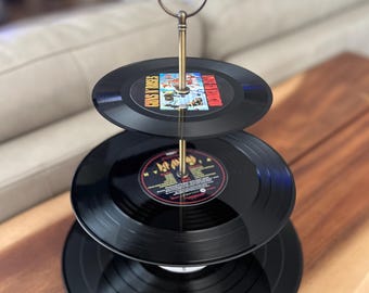 3-laags cupcakestandaard geüpcycled vinylplaten: jaren 80 klassiek rockdecor