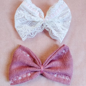 Valentine&#39;s Day Handmade Girl Hair Bows Embroidered Linen and Lace on Alligator Clip Barrette