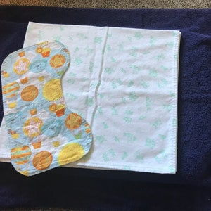 Light Green Teddy Bears Flannel receiving Blanket with Burp Cloth