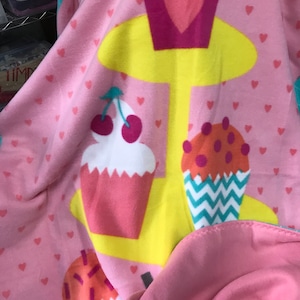 Cupcake Lover Fleece Blanket