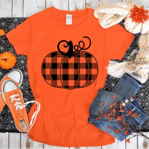 Buffalo Plaid Fall Pumpkin Tshirt | Pumpkin tshirt | Buffalo plaid tshirt | Halloween shirt | Fall tshirt