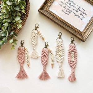 Macrame Keychain | Personalized Keychain | Christmas Gift | Accessories | Boho Style | Gifts for Mom | Handmade Keychain | Gifts for Her