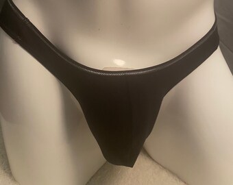 B43 Unbranded Men/'s Bikini Brief XL 36