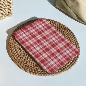 Red Lattice Personalised Kindle Case for Kindle Paperwhite 5, Custom Name Folio Case for Paperwhite 2022, 11th Gen Kindle Cover