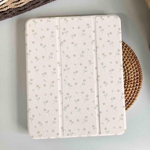 Little Roses Magnetic Smart Case Cover iPad 9 Case, iPad Mini 6 iPad Air iPad Pro 2021 Case, iPad Air 5 Air 4 iPad Pro 11 Case