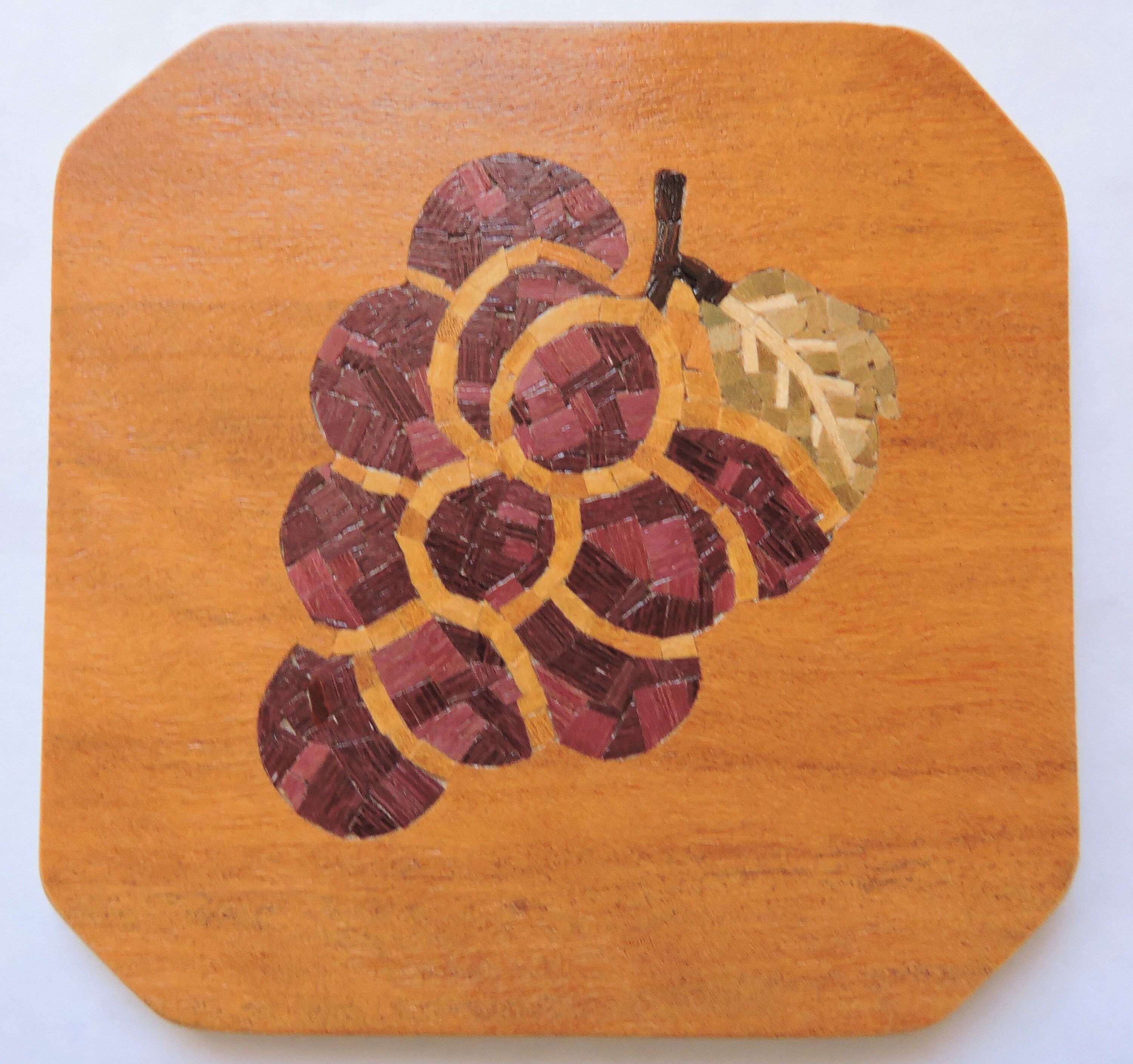 Sous Verre Grappe de Raisins Fait Main en Bois Précieux Pour Décorer et Protéger Votre Table