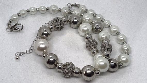 Lovisa Silver Coloured Faux Pearl Necklace