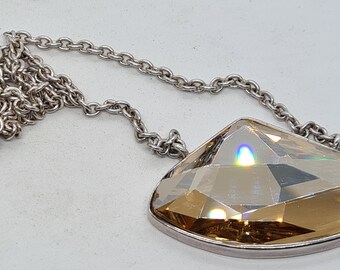 Vintage 925 Sterling Silver Large Peach Stone Pendant on 925 Silver Chain 46cm