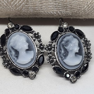 Vintage Blue Resin Rhinestone Glass Carved Cameo Pewter Earrings Clip Lock