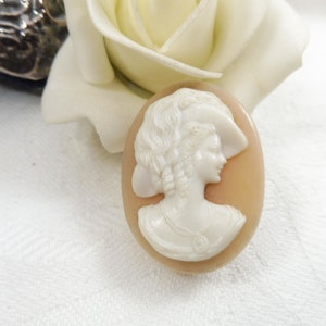 Petite Resin Cameo Brooch Vintage