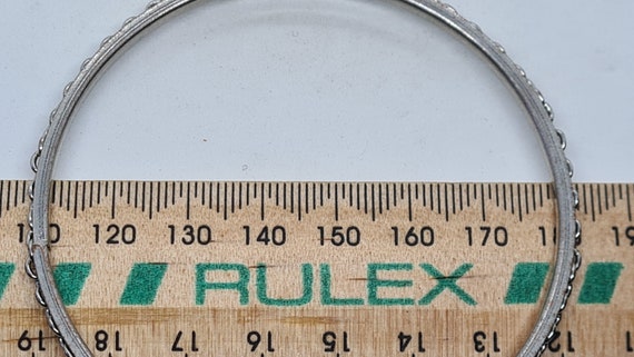 Vintage Embossed Chain Pattern Solid Bangle 7cm - image 6