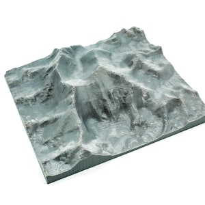 Gray Everest Map 3D Decor – Modern 3D Topographical Map of Mount Everest