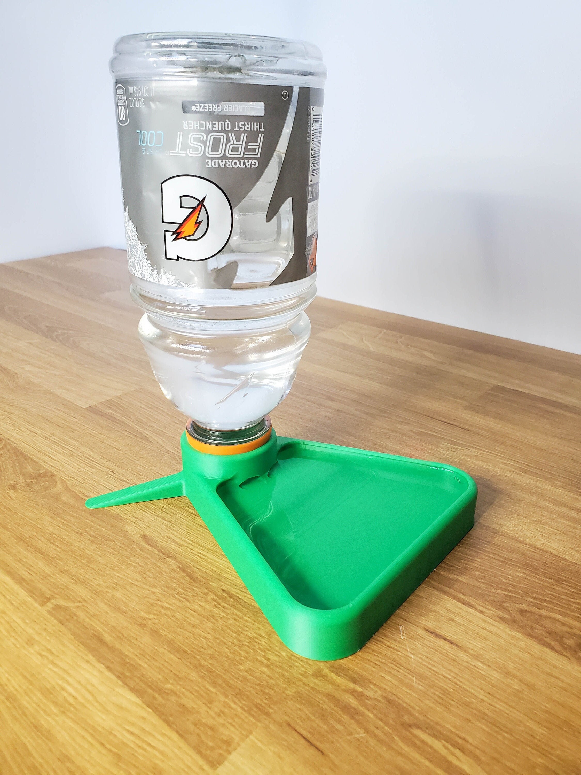 Auto Refill Pet Water Dish | Uses as standard 32oz Gatorade bottle | ANY COLOR