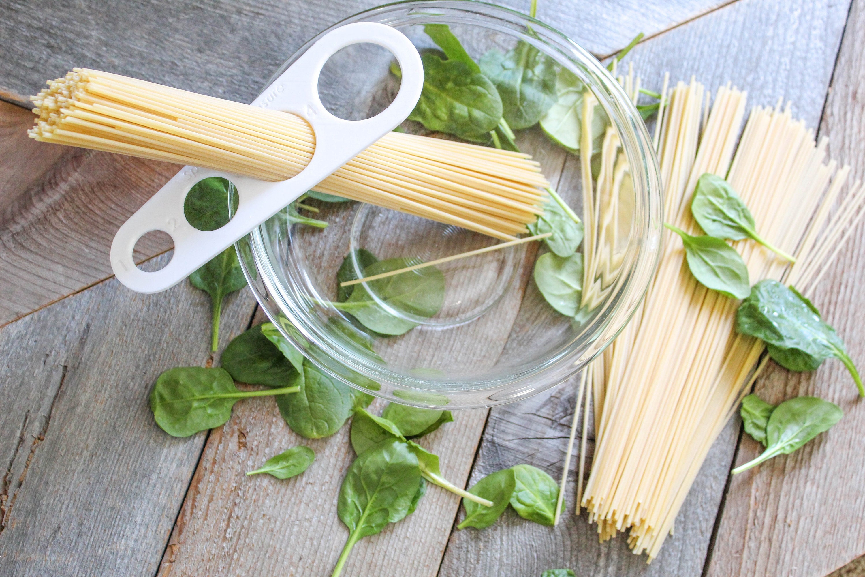 Adjustable Spaghetti Pasta Noodles Measurer Controller Measuring Tool :  : Home