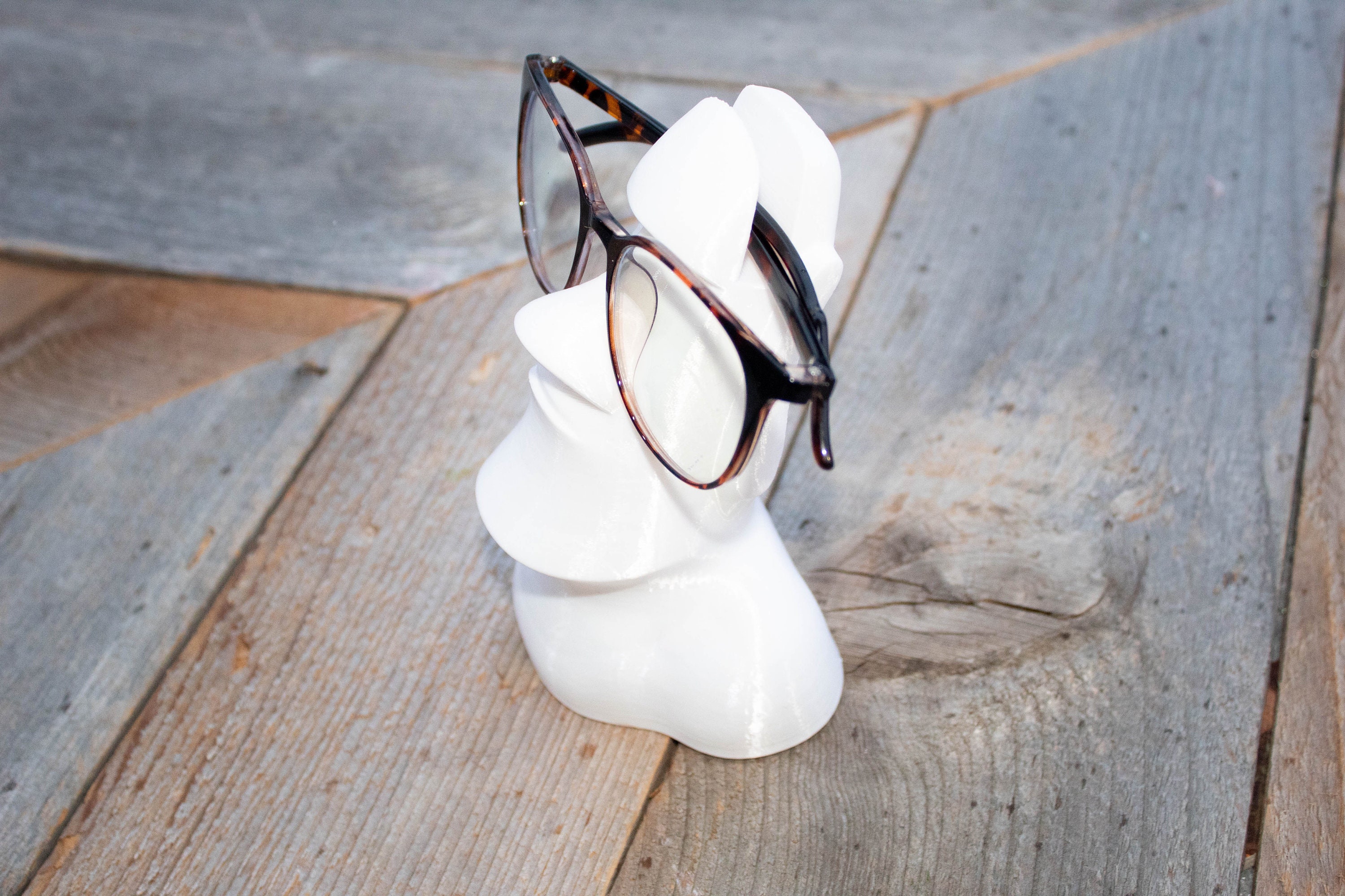 Moai Eyeglass Holder - Remix by Thimira