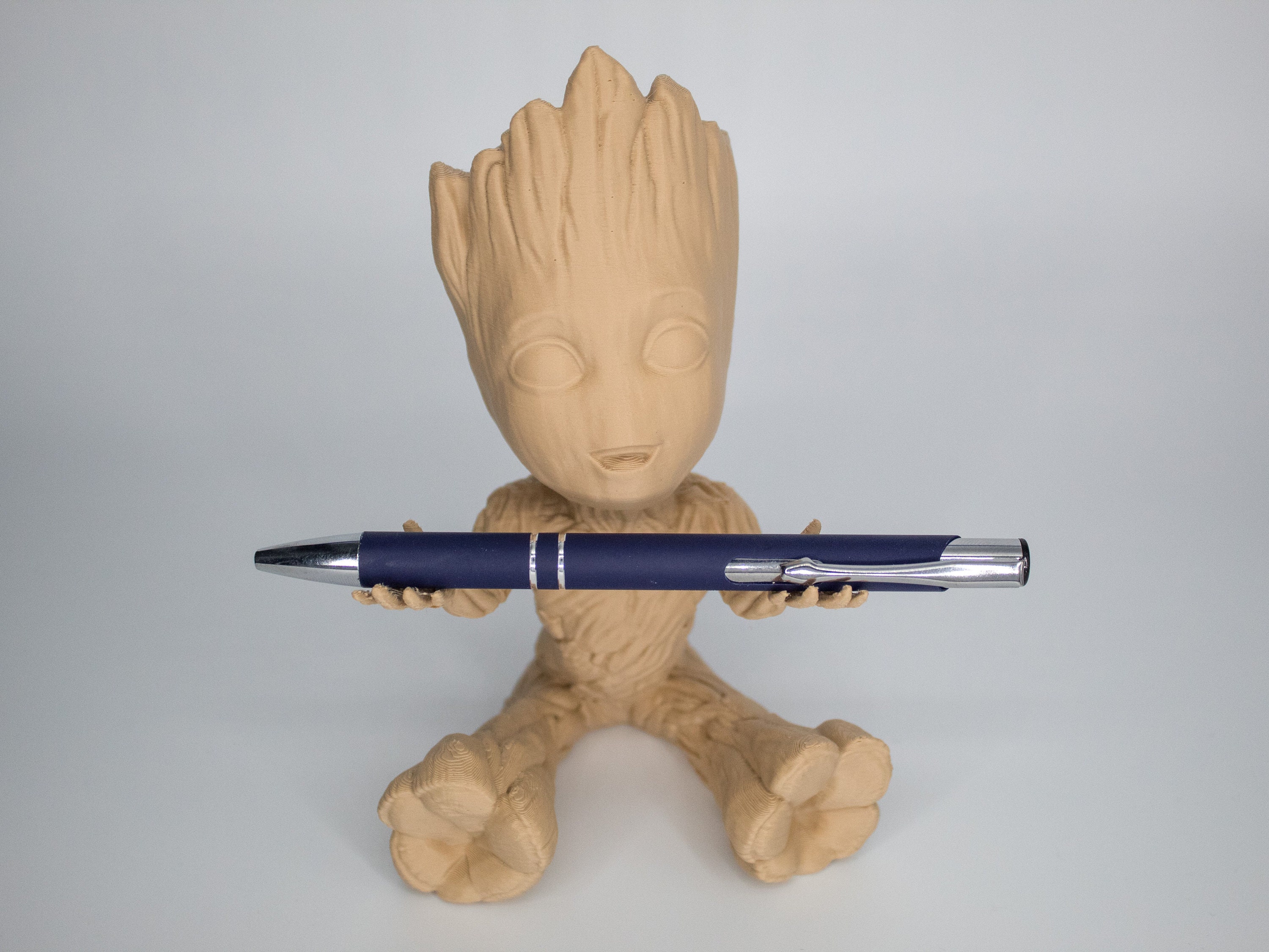 Porte-stylo Baby Groot, support de téléphone imprimé en 3D, cadeau de  support de téléphone peint à la main pour lui ou elle -  France
