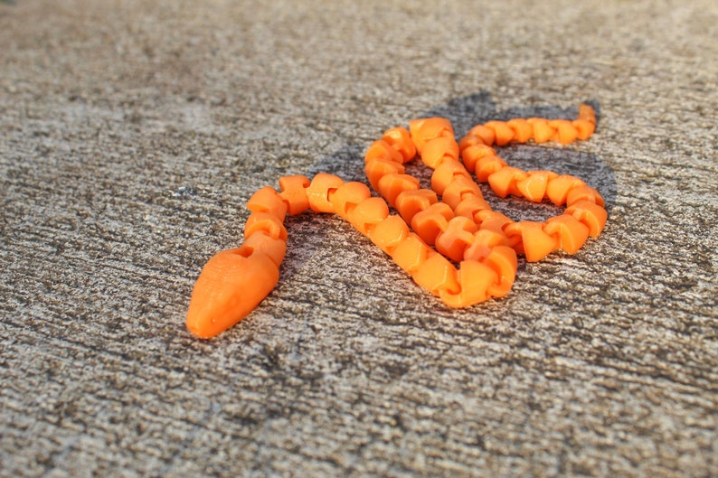 Jumbo Fidget Articulating Snake image 10