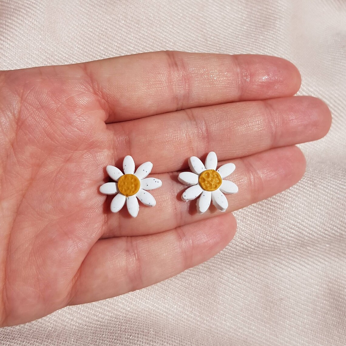 Daisy polymer clay earrings Daisies studs earrings summer Etsy