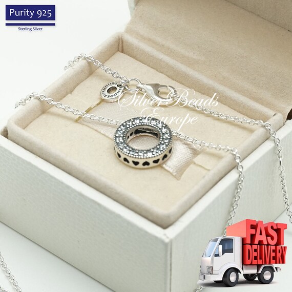 Pandora Logo Pave Circle Collier 