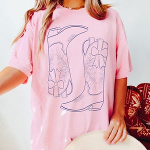 Cowboy Boots & Bows Shirt Coquette Western Boots Shirt Womensclothing Country Cowgirl Southern Texas Music Lover Vintage Oversize