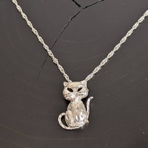 Vintage Sterling Silver Cat Necklace