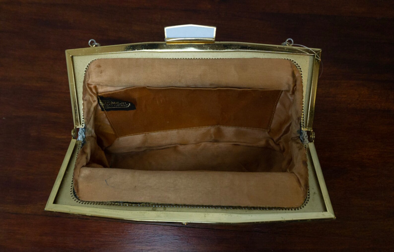 glo mesh purse