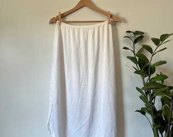 Vintage dames Cabernet lange witte nylon slip met kanten rand - gemaakt in de VS