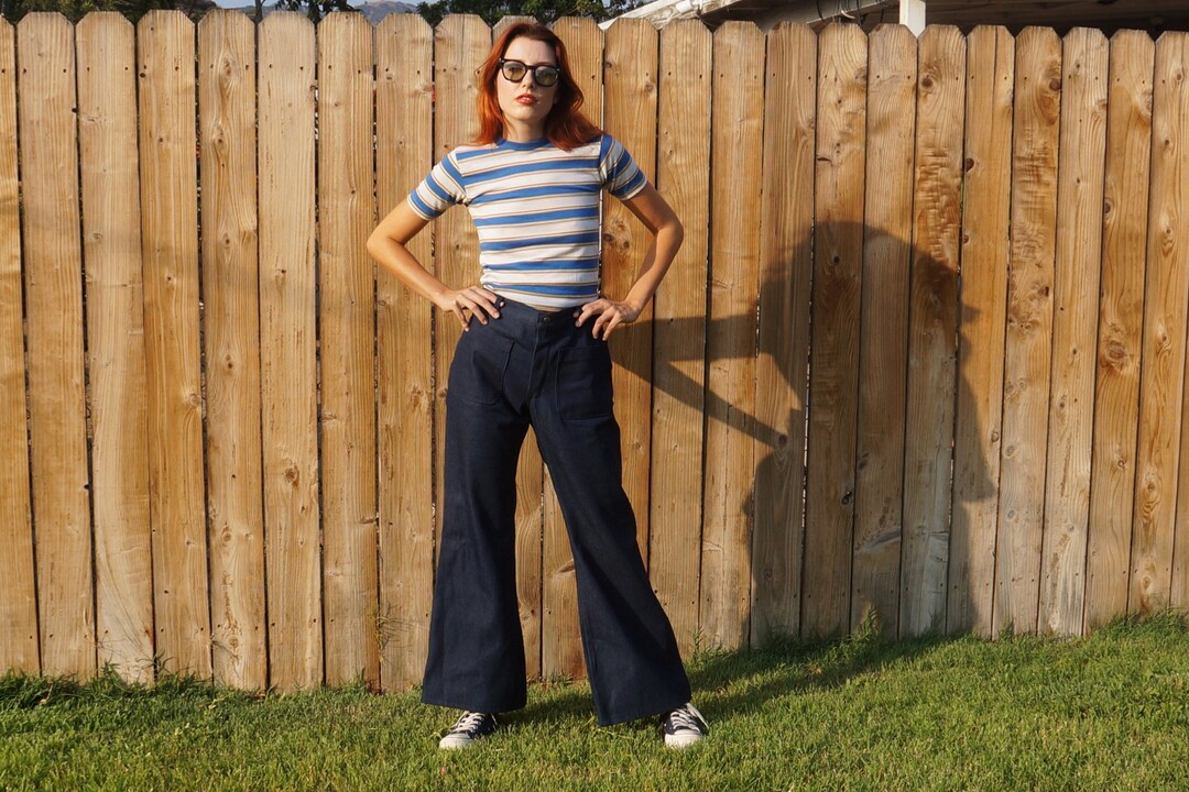 30x34 Deadstock 1970s Seafarer High Waist Bellbottom Jeans Indigo Denim