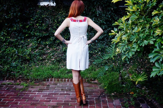 1970s White Cotton Lace Up Peasant Dress / Gunne … - image 5