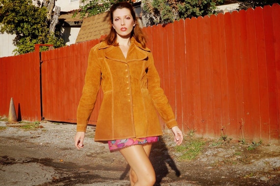 1960s Camel Colored Suede Belted Coat / 1960s Tan… - image 7
