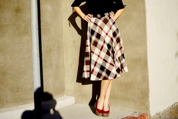 1970s Plaid Wool A Line Skirt Size Large / 1970s … - image 2