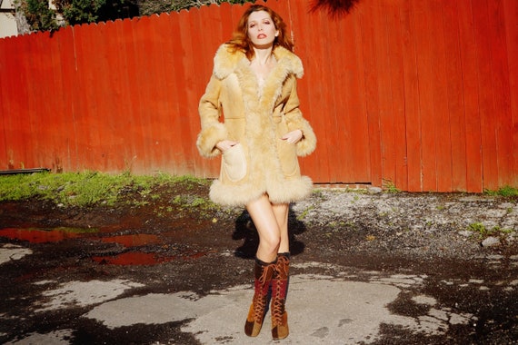 1970s Tan Suede and Shearling Coat / 1970s Penny … - image 1