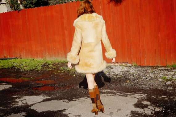 1970s Tan Suede and Shearling Coat / 1970s Penny … - image 3