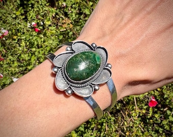 Pulsera vintage mexicana de plata esterlina y turquesa verde firmada y sellada / Brazalete vintage de plata esterlina y turquesa verde