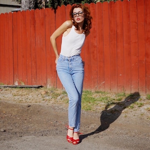 80s cigarette jeans Mid Rise Slim Parallel in 80's Light Wash , Long Sleeve Your cigarette jeans are an elegant and fashionable alternative to skinny jeans that wont hug the calves plus size cigarette jeans 80s