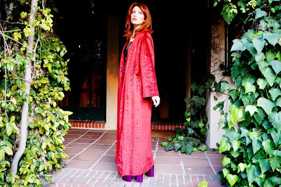 1960s Red Tapestry Coat / 1960s Red Opera Coat / … - image 3