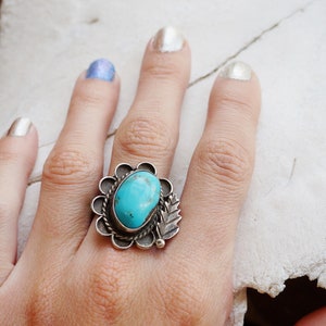 Antique Sterling Silver and Turquoise Navajo Statement Ring / Kingman Turquoise Ring / Navajo Squash Blossom Ring / Turquoise Cabochon Ring