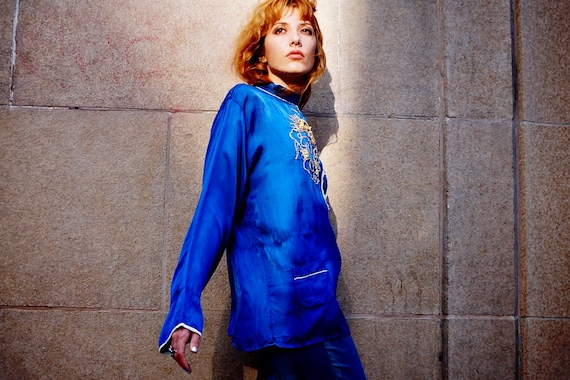 1930s Embroidered Satin Chinese Blouse / 1930s Be… - image 2