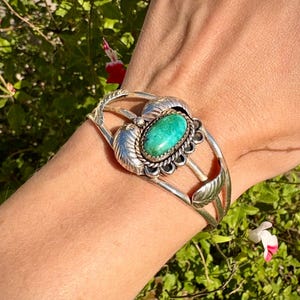 Vintage Sterling Silver and Carico Lake Turquoise Bracelet / Vintage Turquoise Cuff / Vintage Squash Blossom Turquoise Bracelet