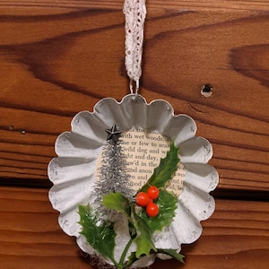Tart Tin Ornament