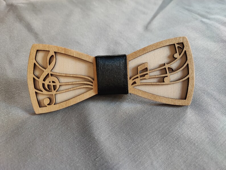 Wooden bow tie image 9