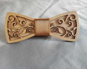 Wooden bow tie