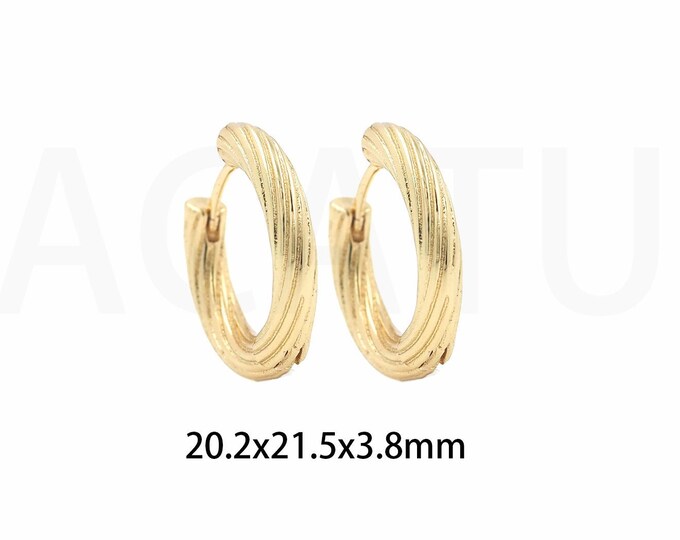 1 Pair,Crescent Earrings, MicroPave Zircon Earrings,18K Gold Filled Dainty Earrings, Moon Earrings, Gift for Her, Moon Charm,20.2x21.5x3.8mm