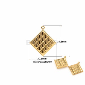 1PCS Square Pendant, Diamond Lattice Jewelry Jewelry, Suitable For Bracelets, Necklaces, Jewelry Making Supplies 34.5x30.5x2.5mm